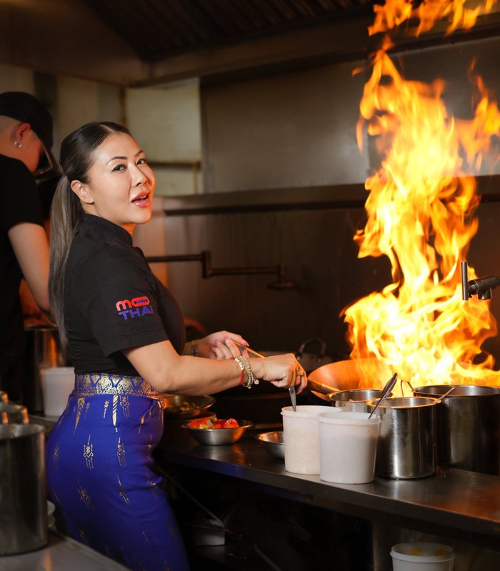The real Chef Mo at a flaming wok